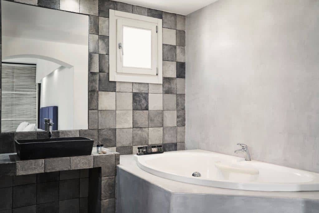 rooms-friends-and-family-room-3-guests