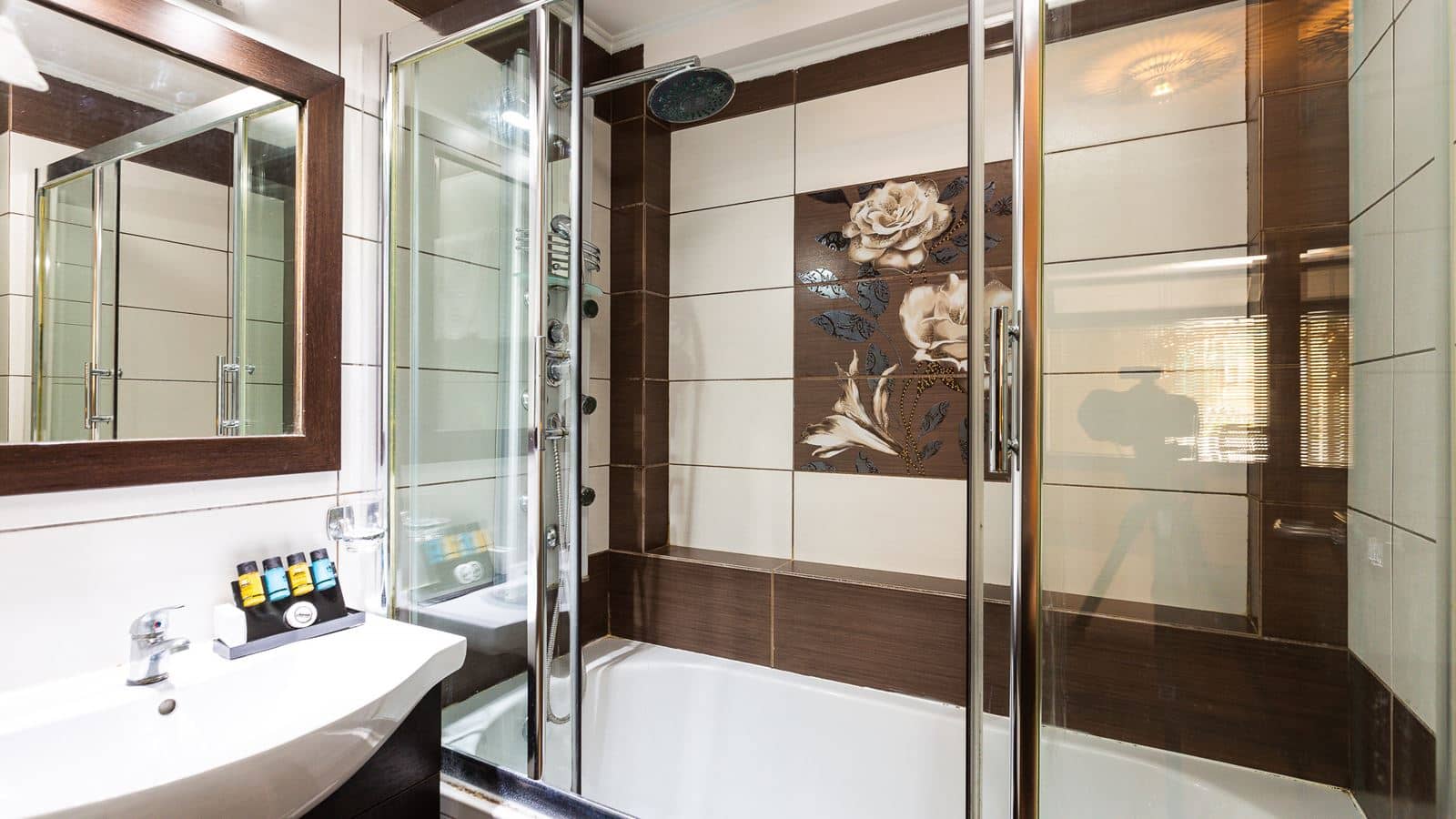 rooms-superior-double-gardenview-balcony-or-terrace