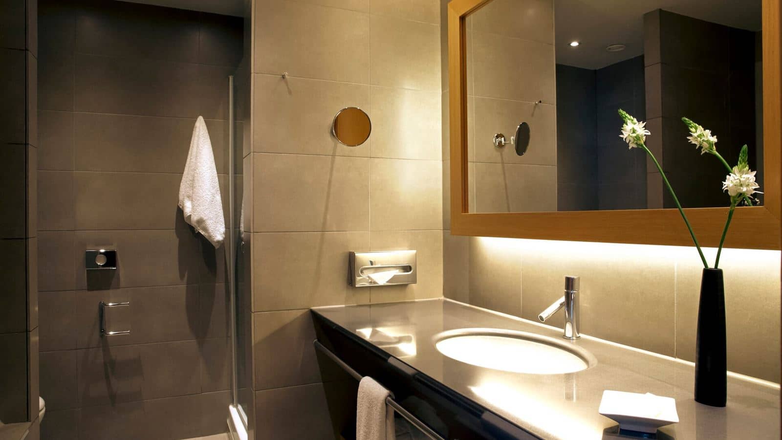 rooms-lazart-suite
