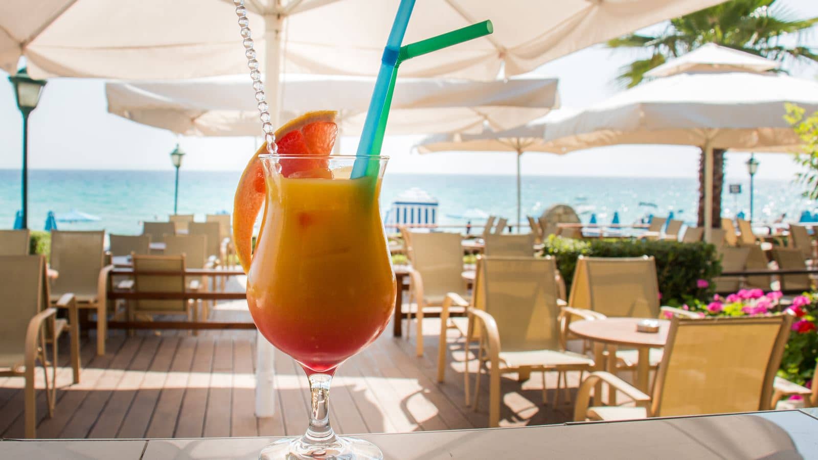 bars-thalassa-beach-bar