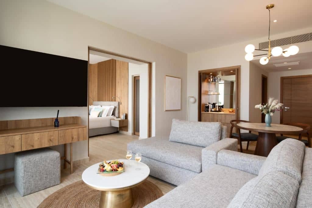 rooms-suite-first-floor-sea-view