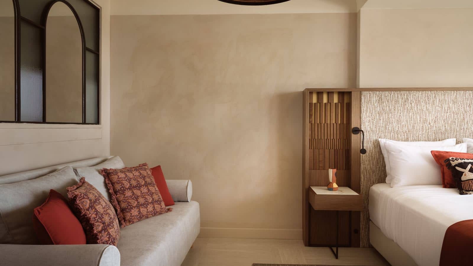 rooms-deluxe-junior-suite-sea-front