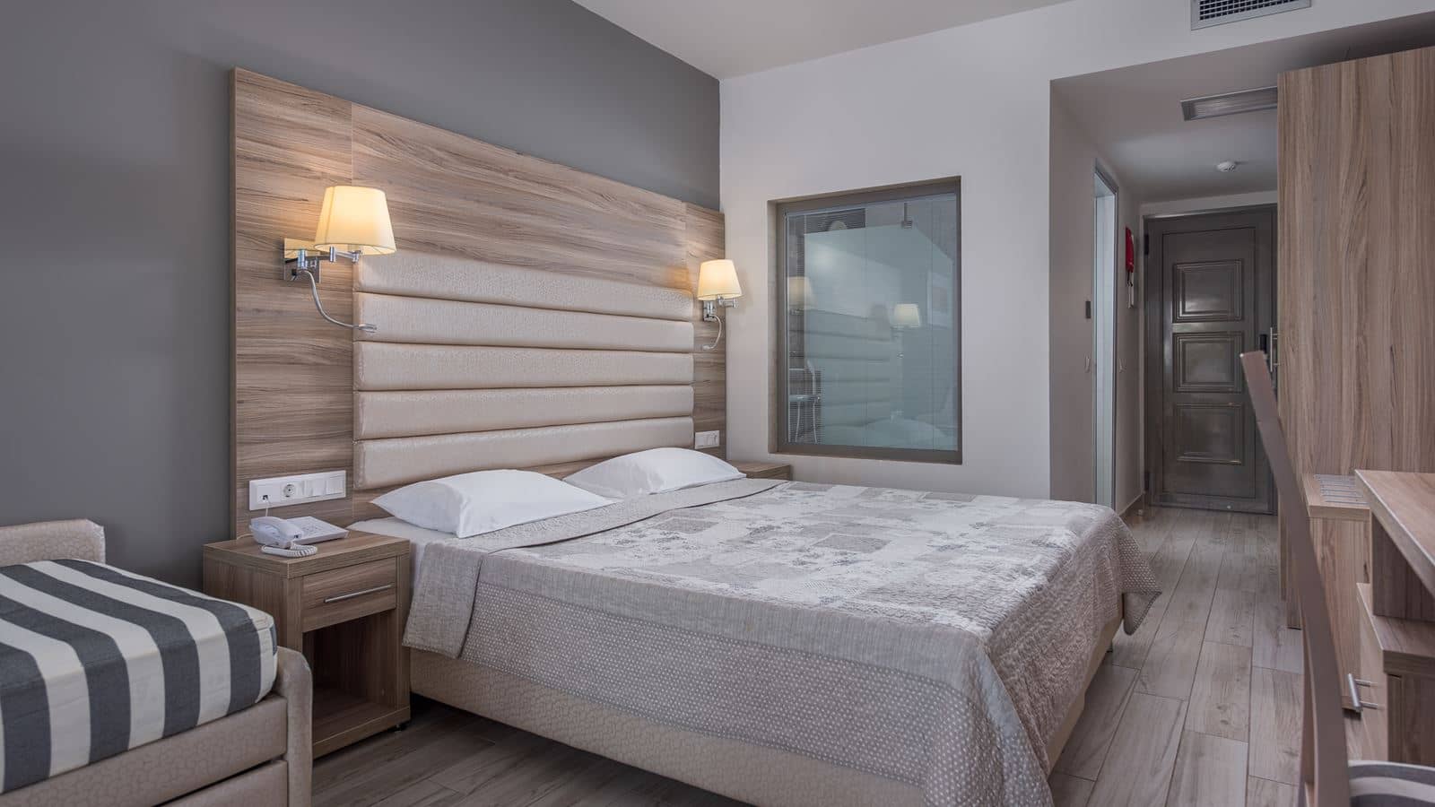 rooms-superior-double-room