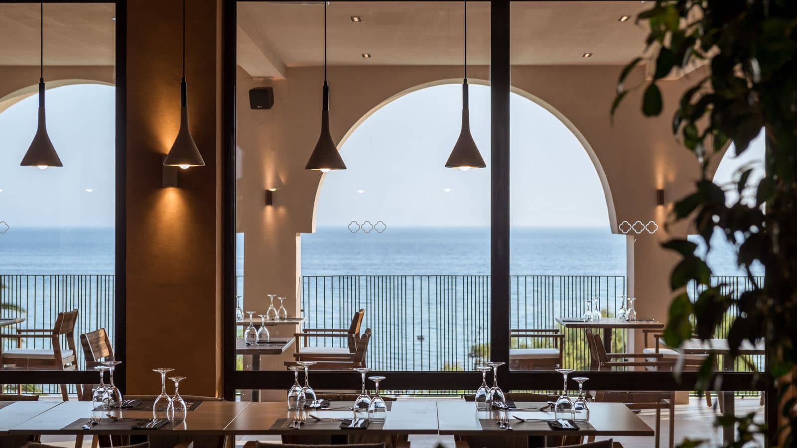 restaurants-agora-buffet-restaurant