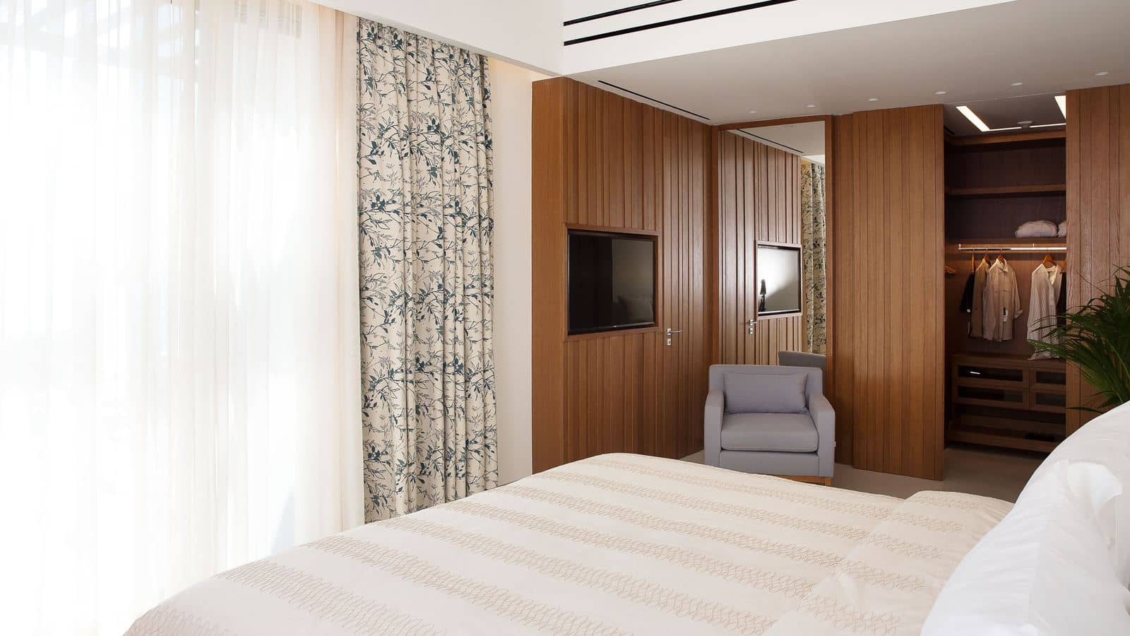 rooms-hrh-ivory-villa-sv