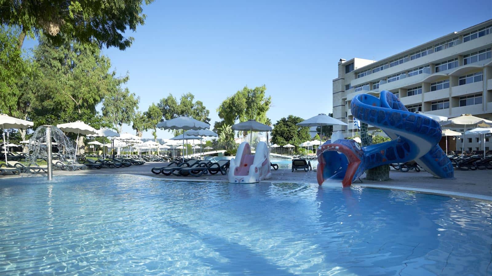 pools-outdoor-childrens-pool
