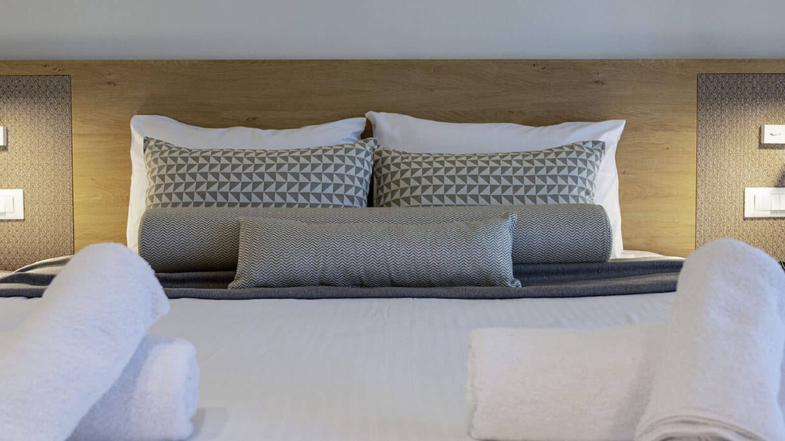 rooms-single-room