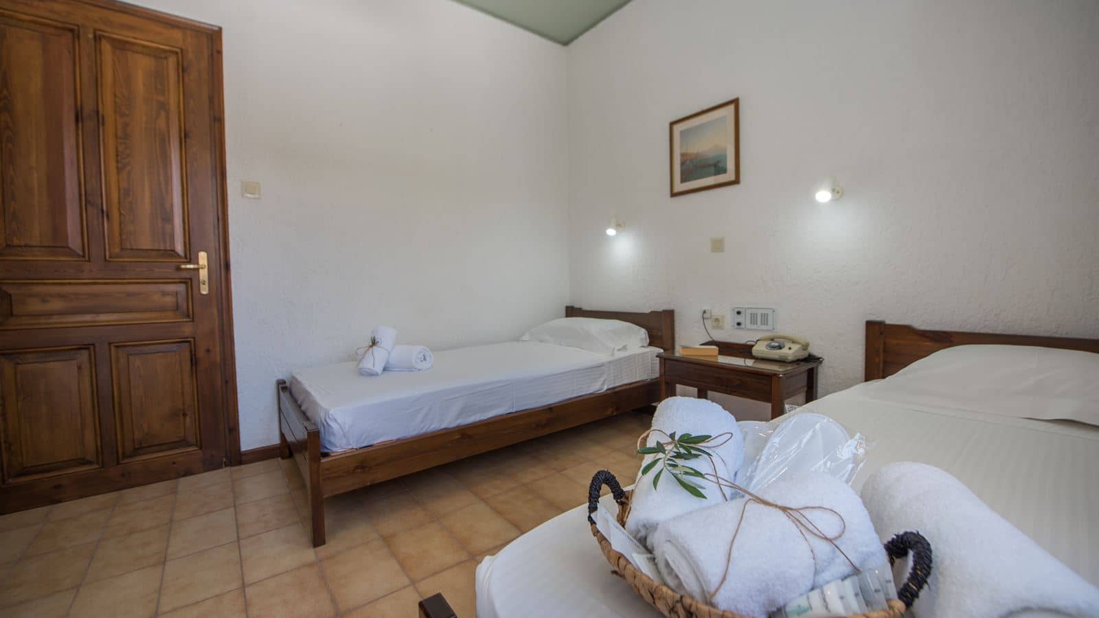 rooms-traditional-room-24