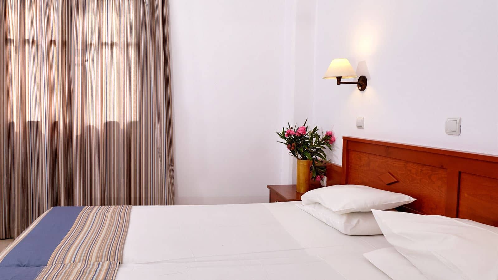 rooms-apartment-family