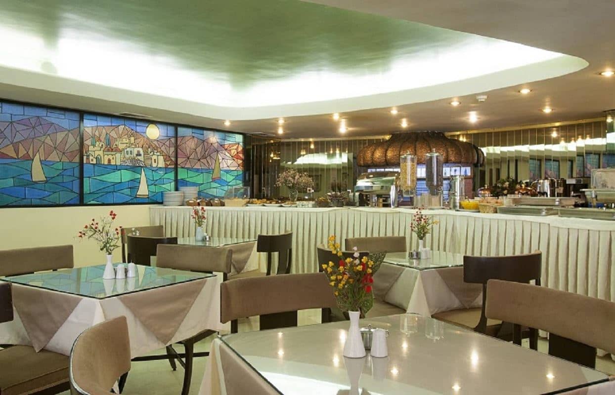 restaurants-restaurants