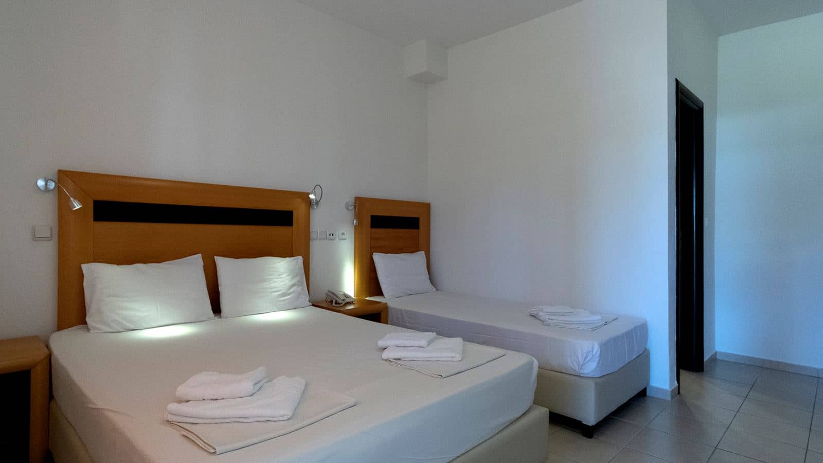 rooms-room-standart-triple