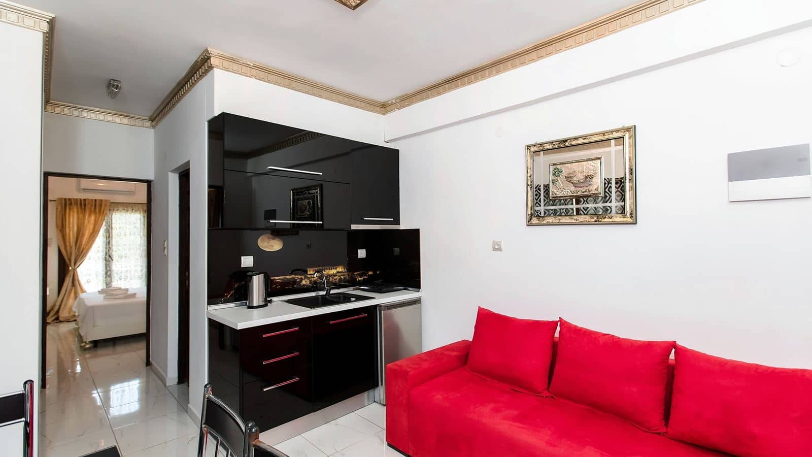 rooms-deluxe-suite