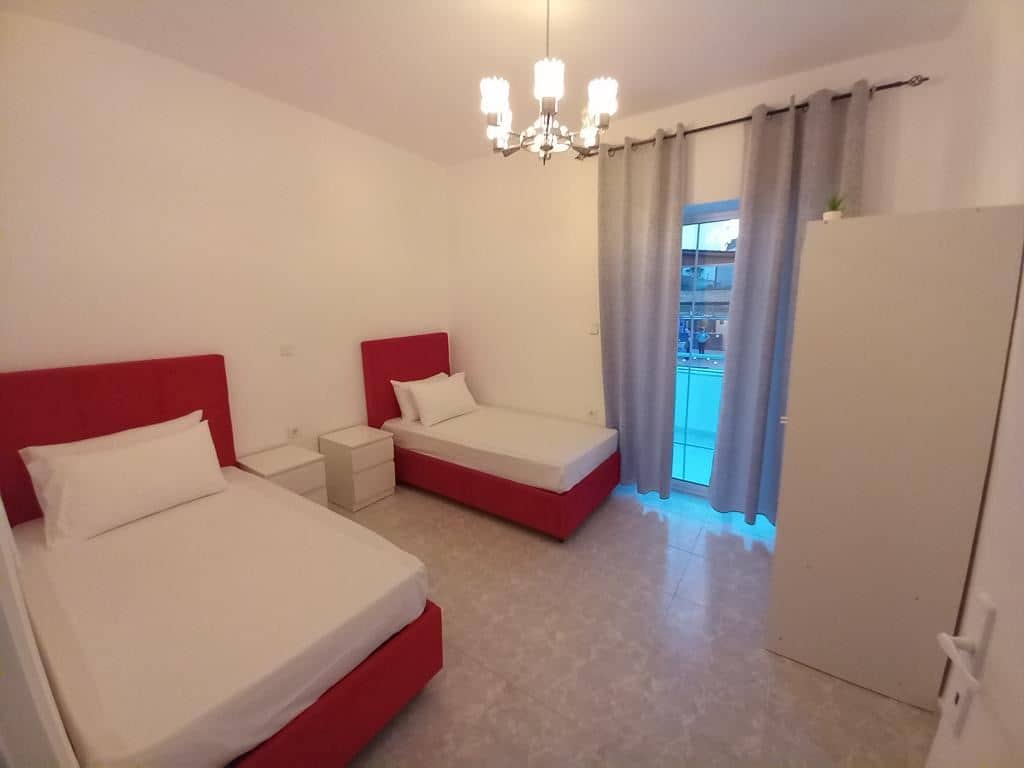 rooms-family-apartment-2-bedrooms-garden-view