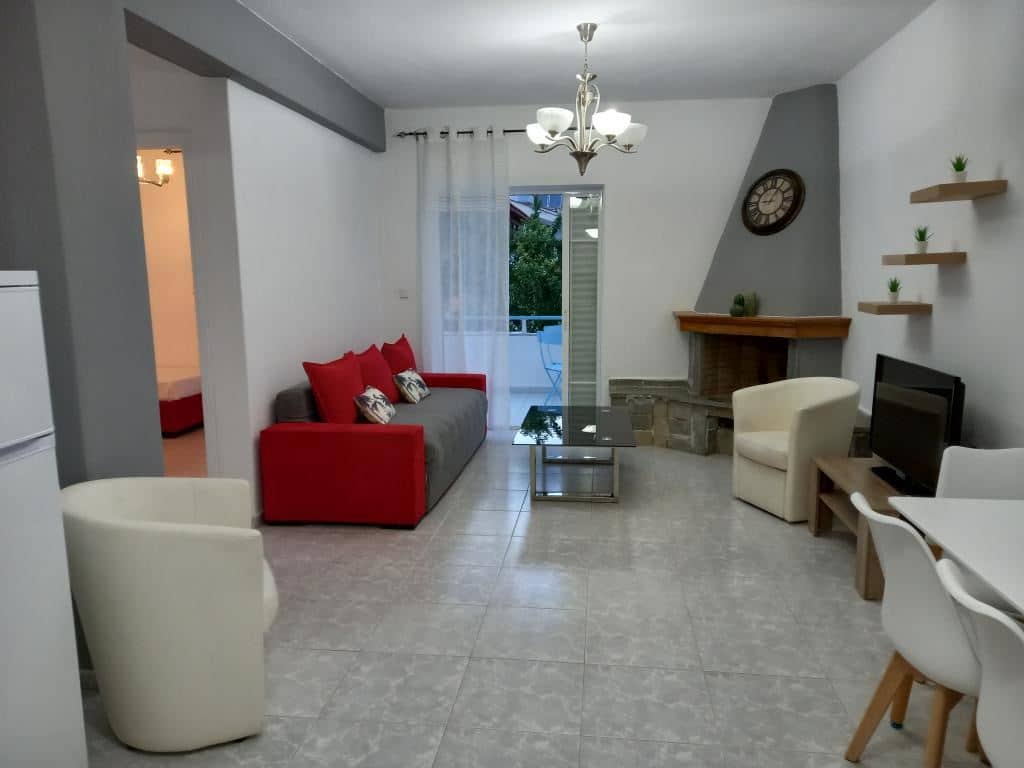 rooms-family-apartment-2-bedrooms-garden-view