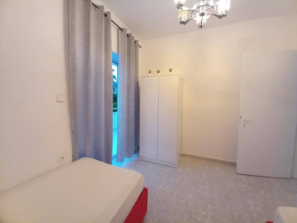 rooms-family-apartment-2-bedrooms-garden-view