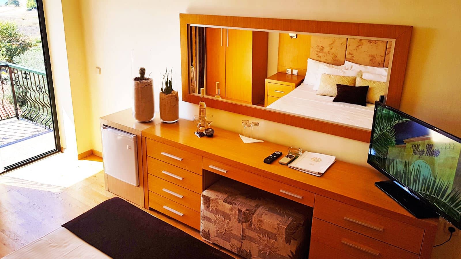 rooms-double-or-twin-standard
