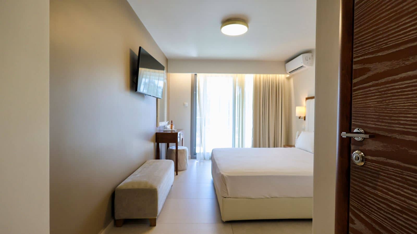rooms-standard-double-room