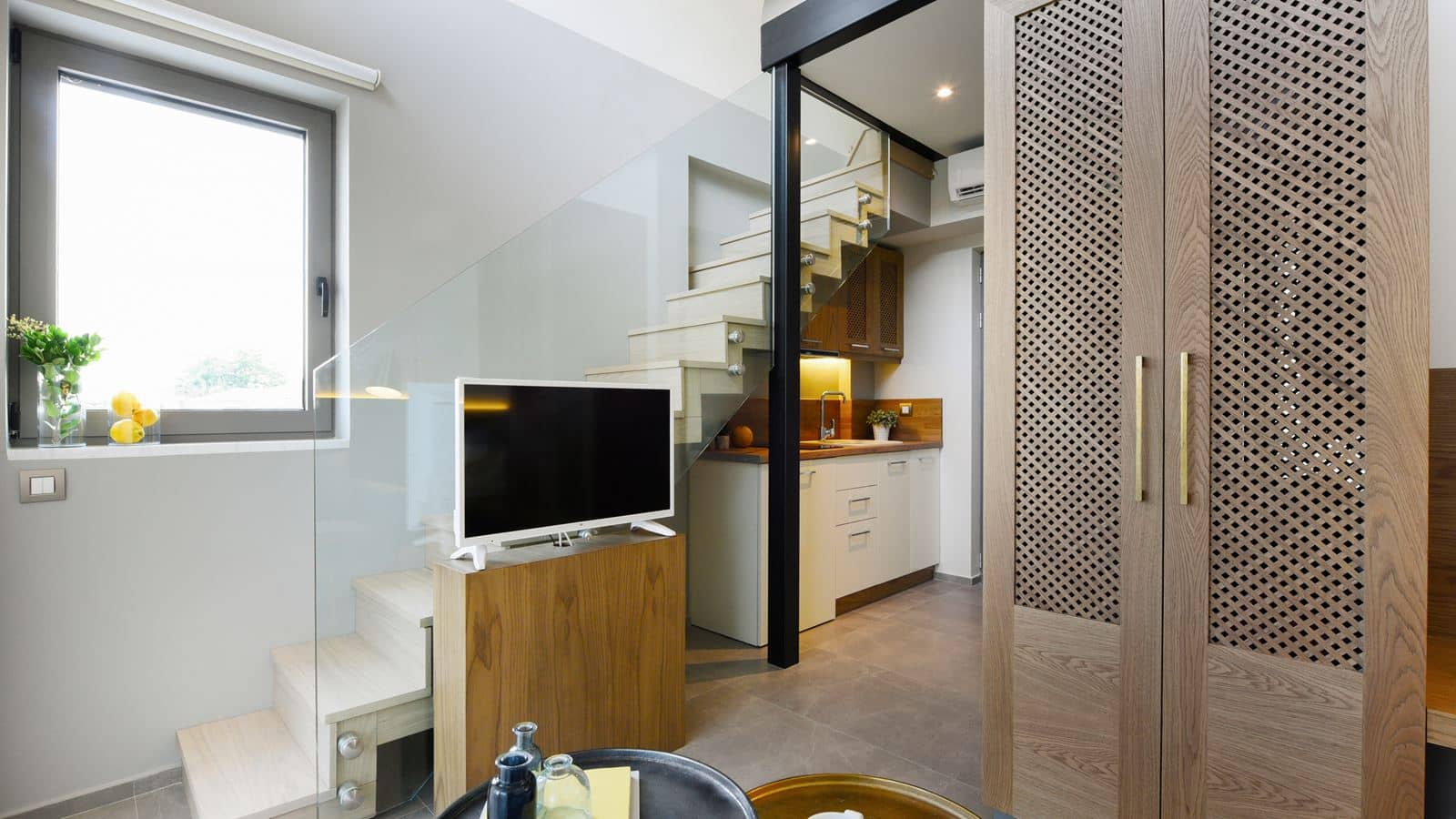 rooms-premier-loft-poll-view-balcony