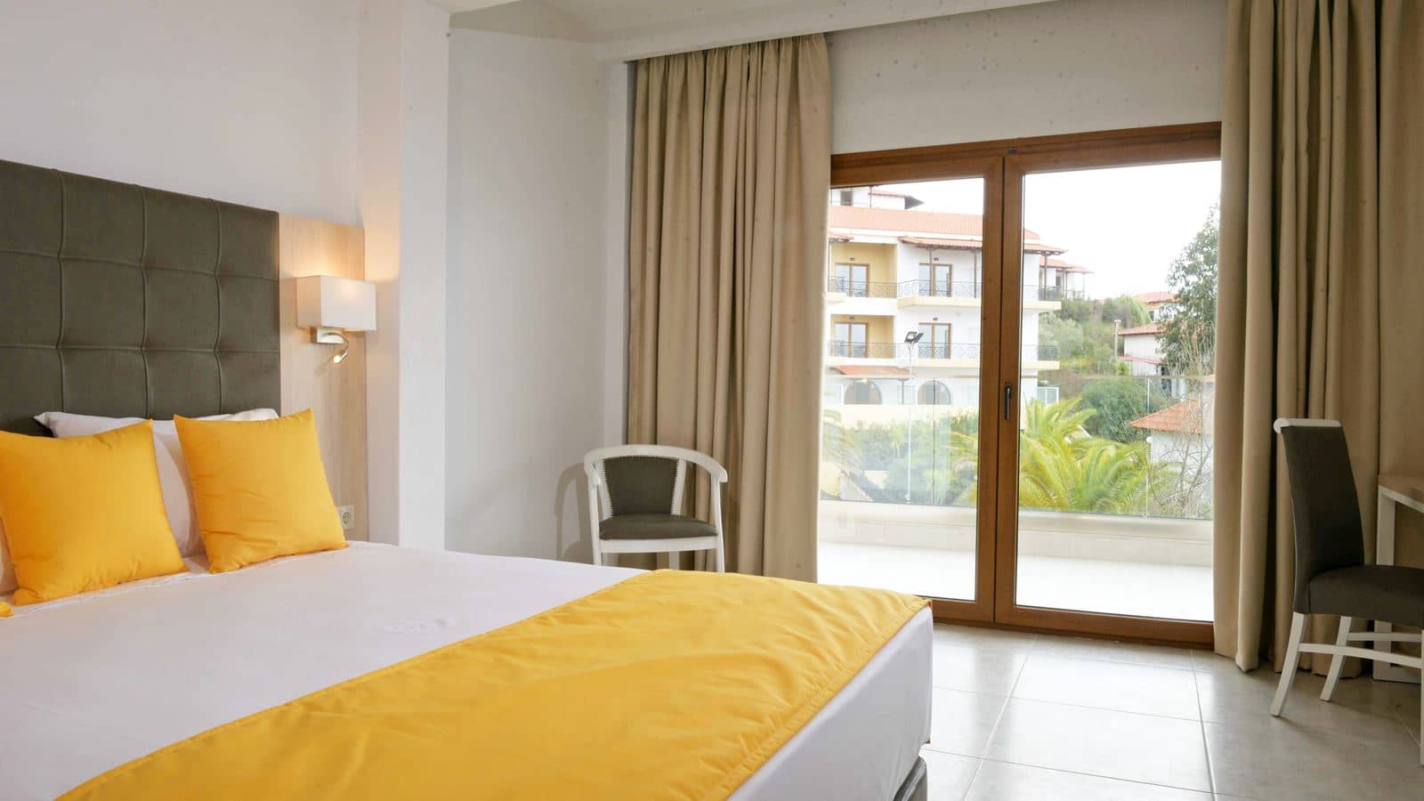 rooms-superior-triple-room