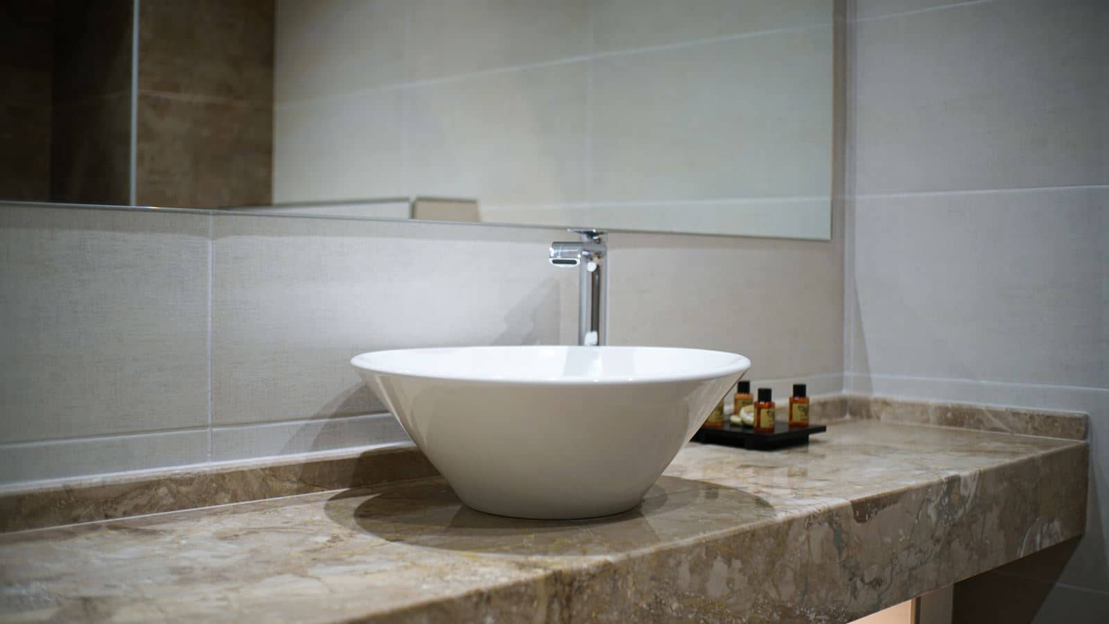 rooms-deluxe-doublepool-view