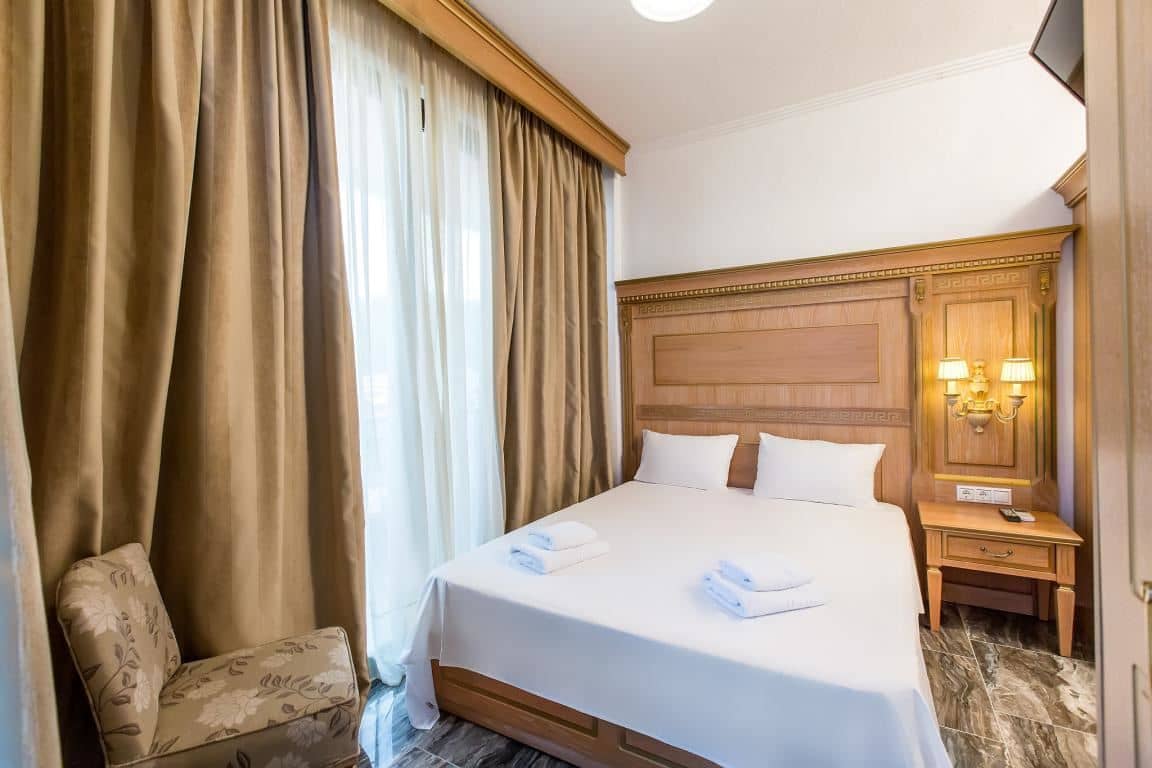 rooms-junior-suite-front-sea-view
