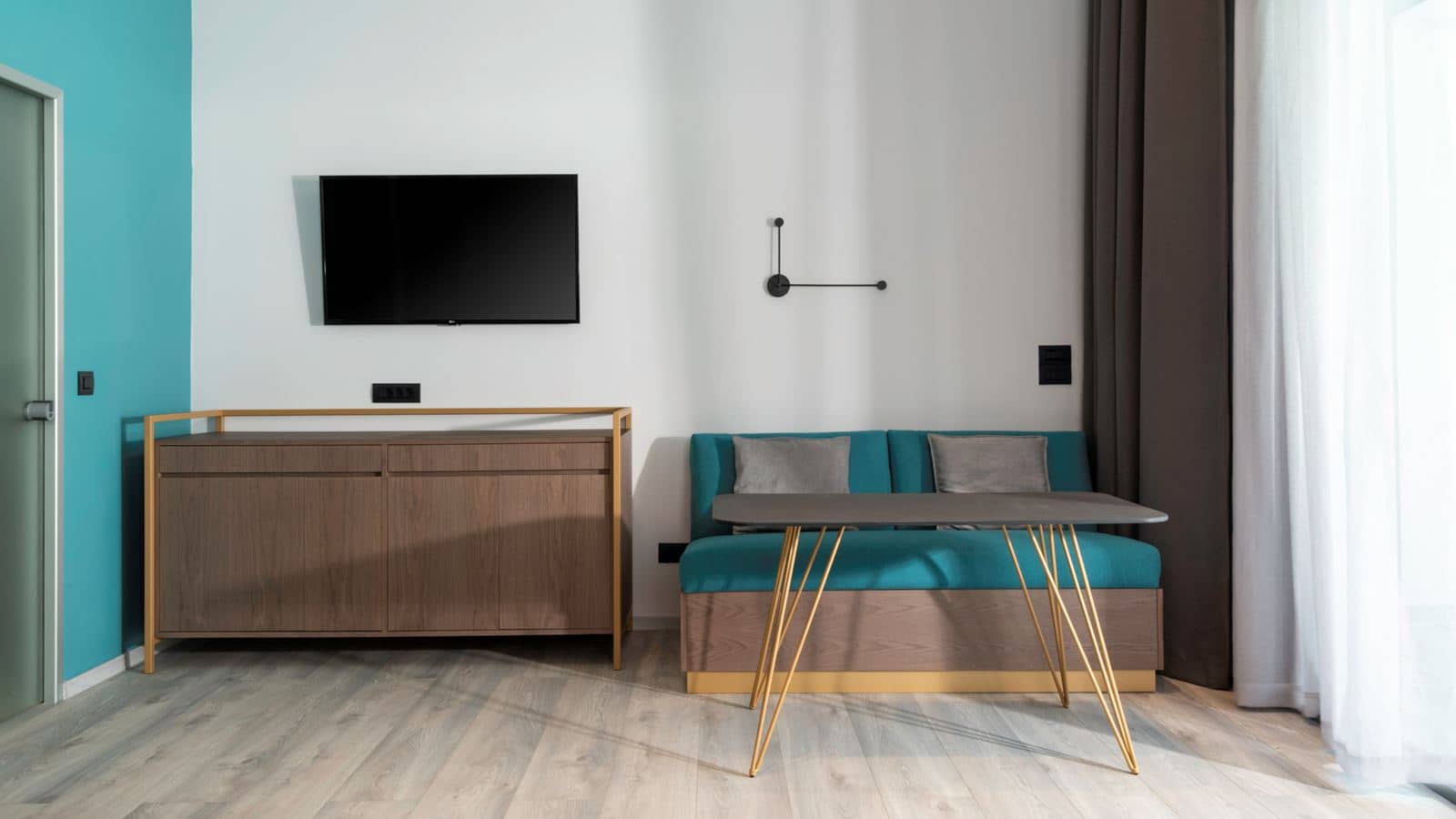 rooms-deluxe-suite