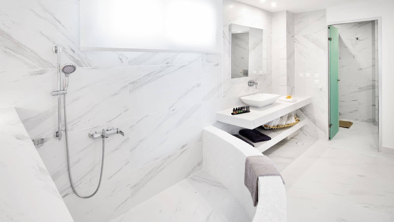 rooms-deluxe-suite-private-pool