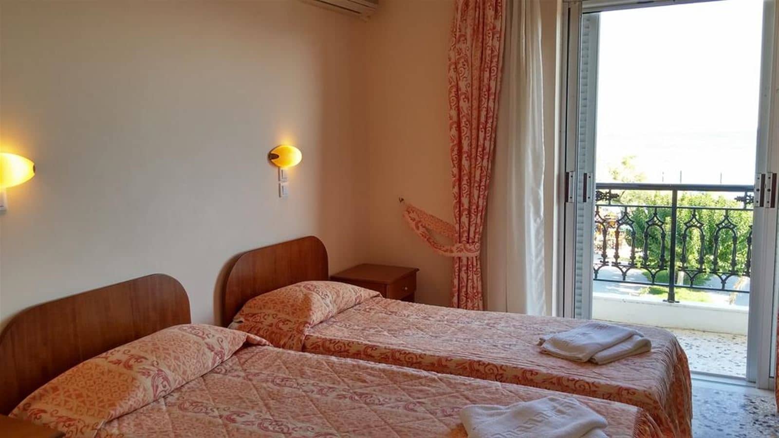 rooms-double-standard-room