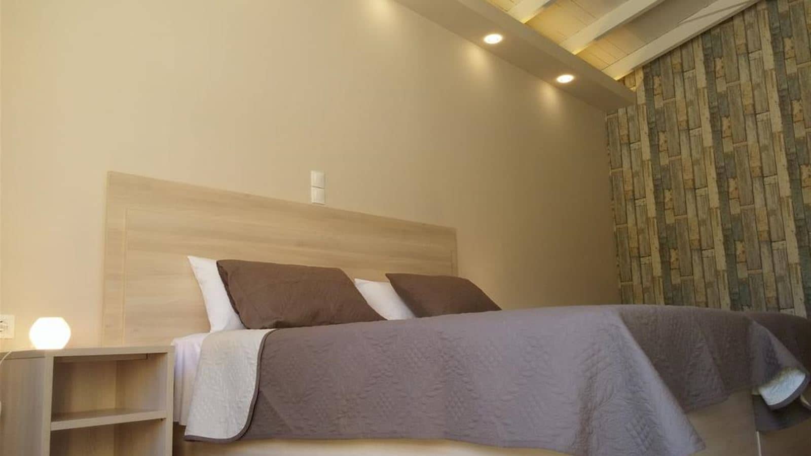 rooms-double-superior-room