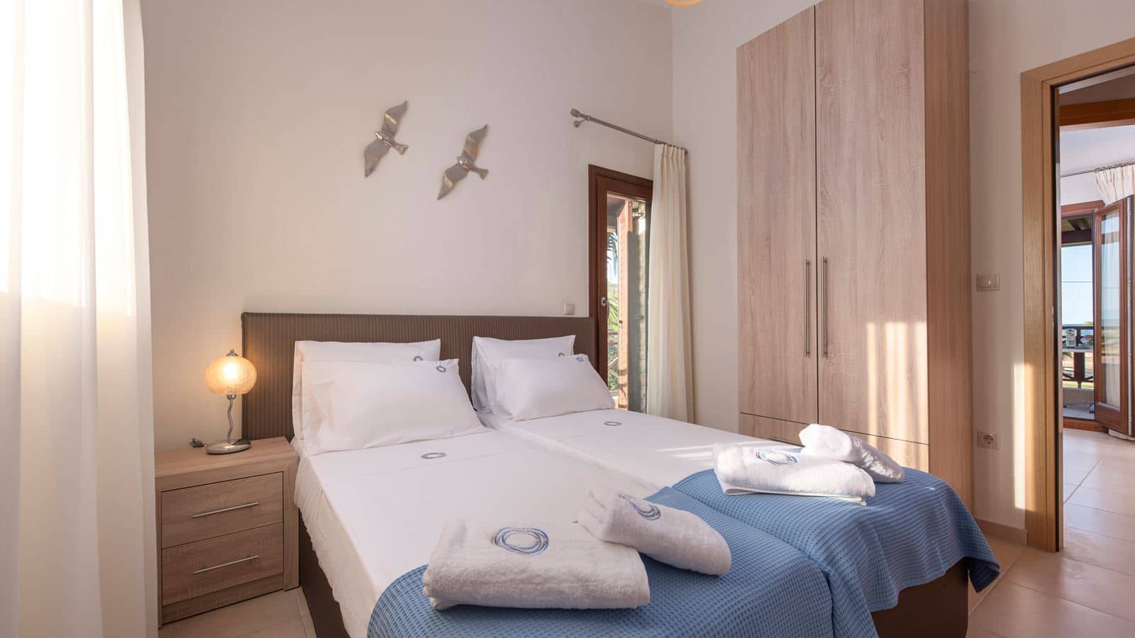 rooms-superior-villa-sea-view