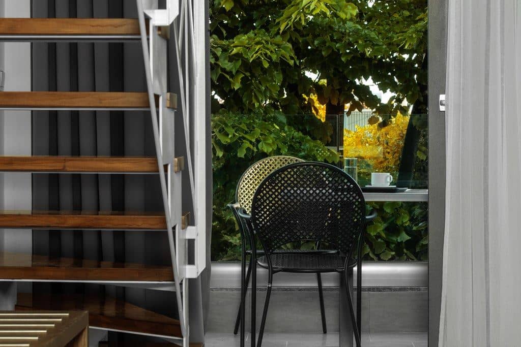 rooms-split-level-apartment