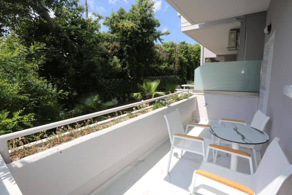rooms-deluxe-room-with-garden-view