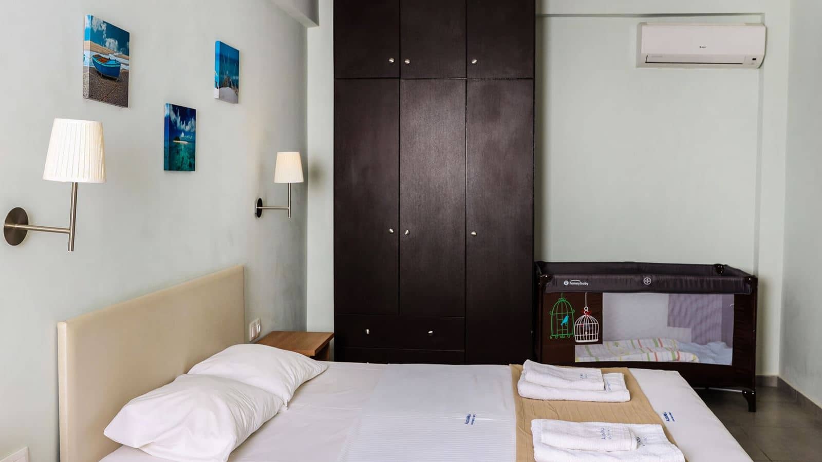 rooms-triple-studio