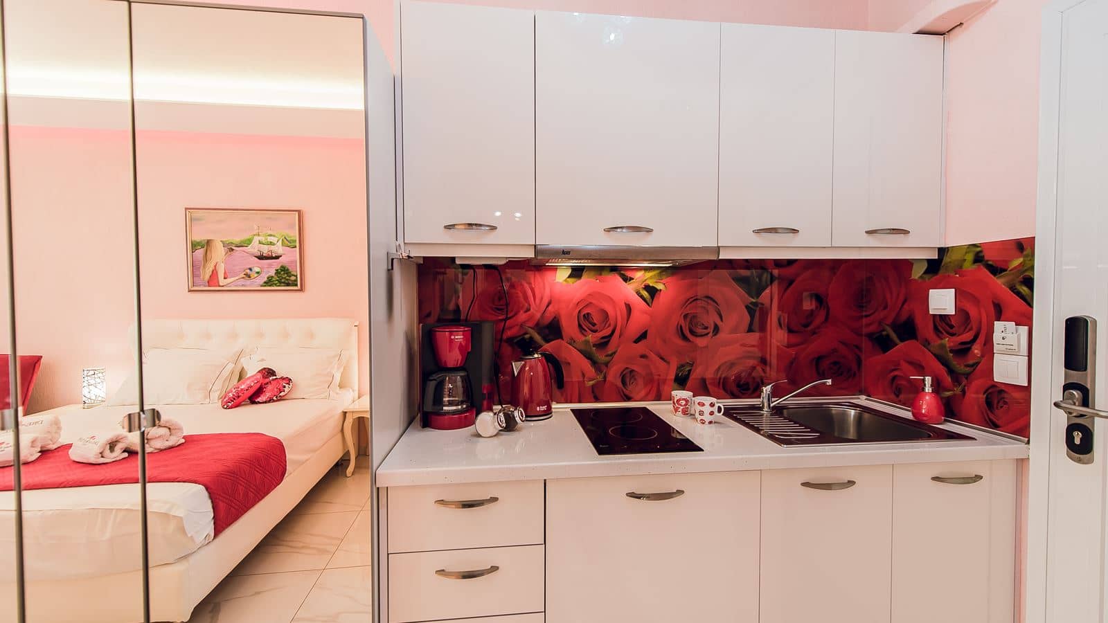 rooms-luxury-studio