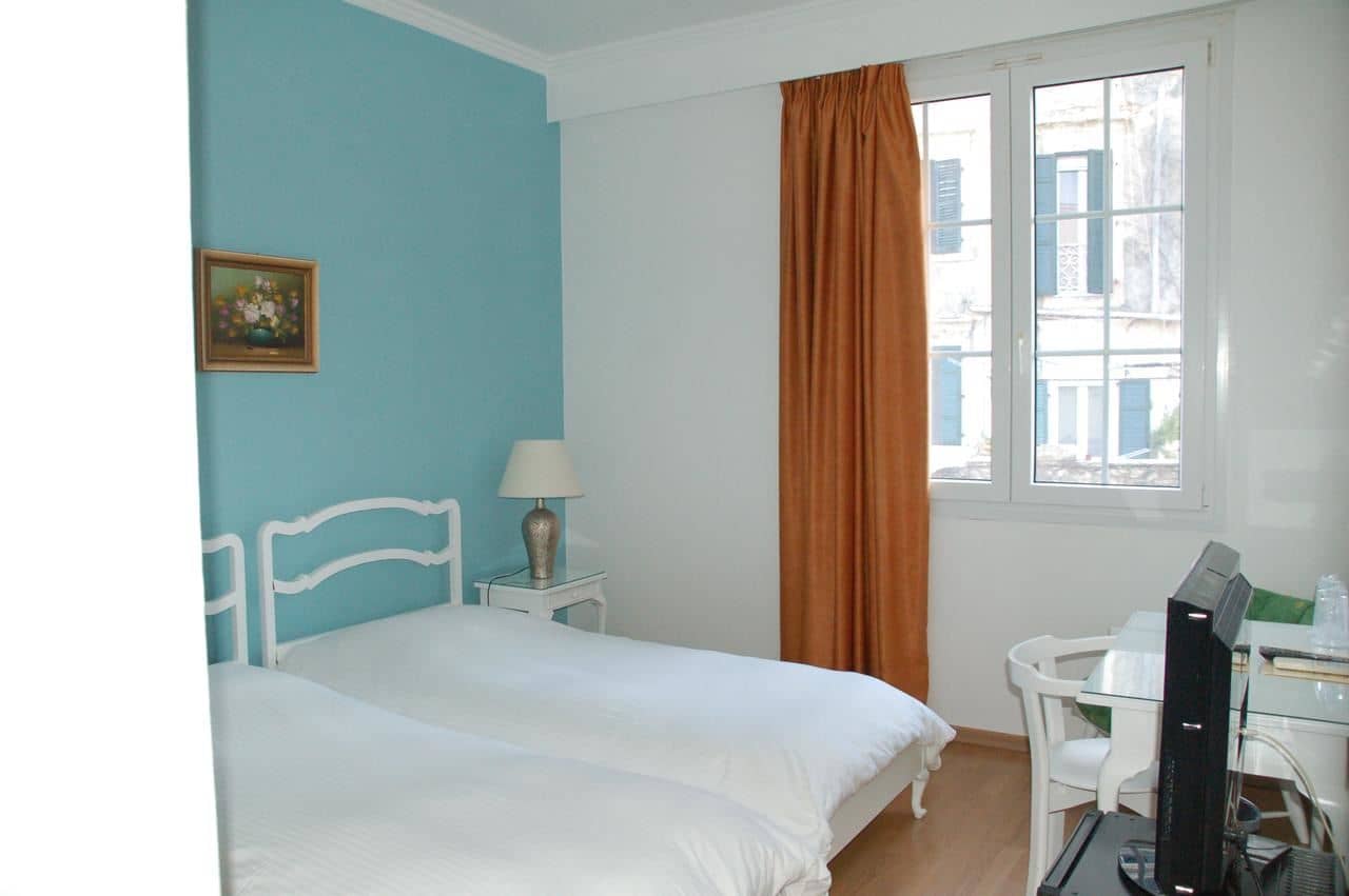rooms-economy-room
