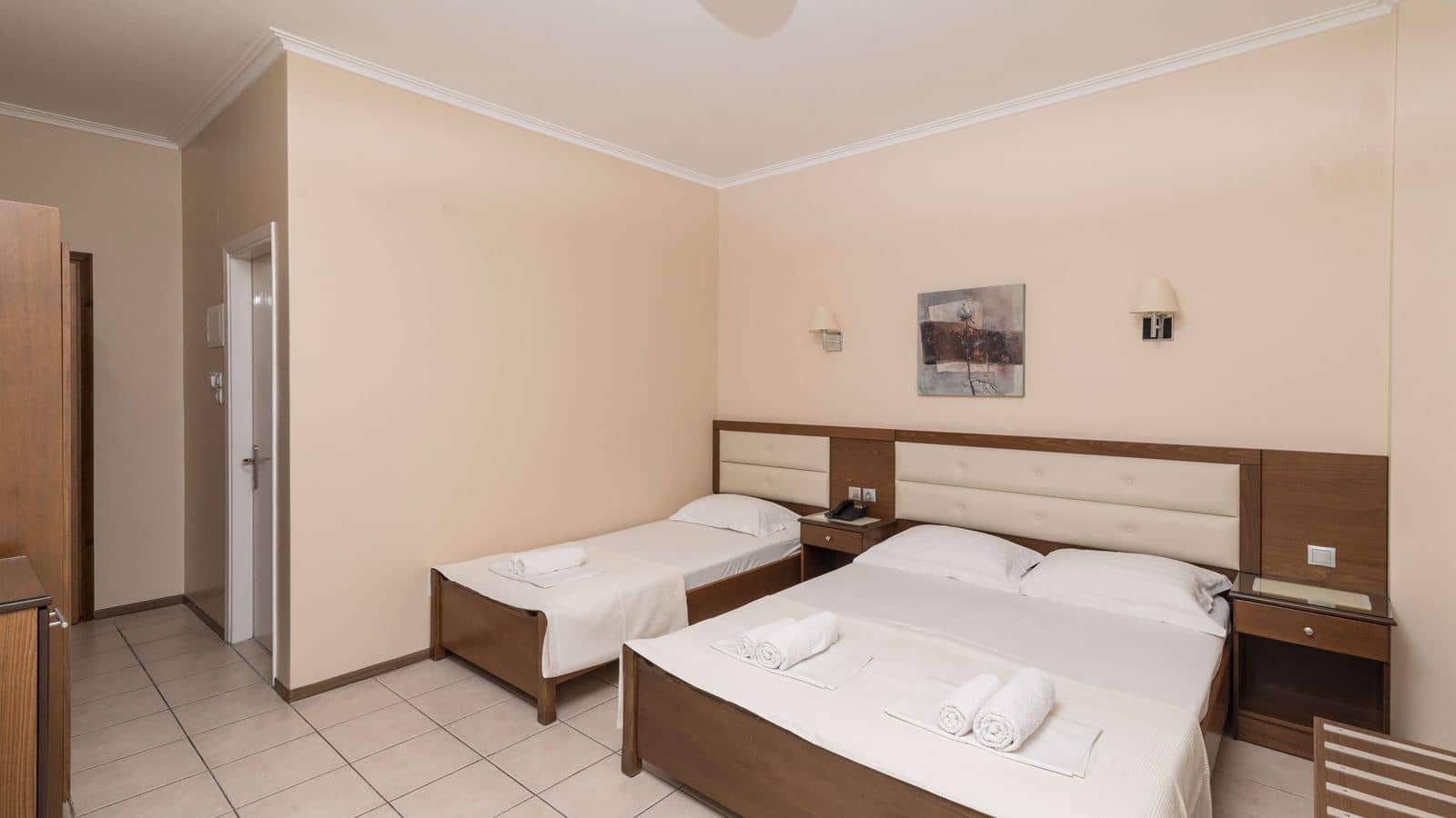 rooms-standard-triple-room