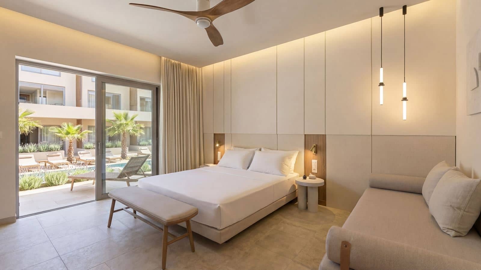 rooms-essential-room-with-private-pool