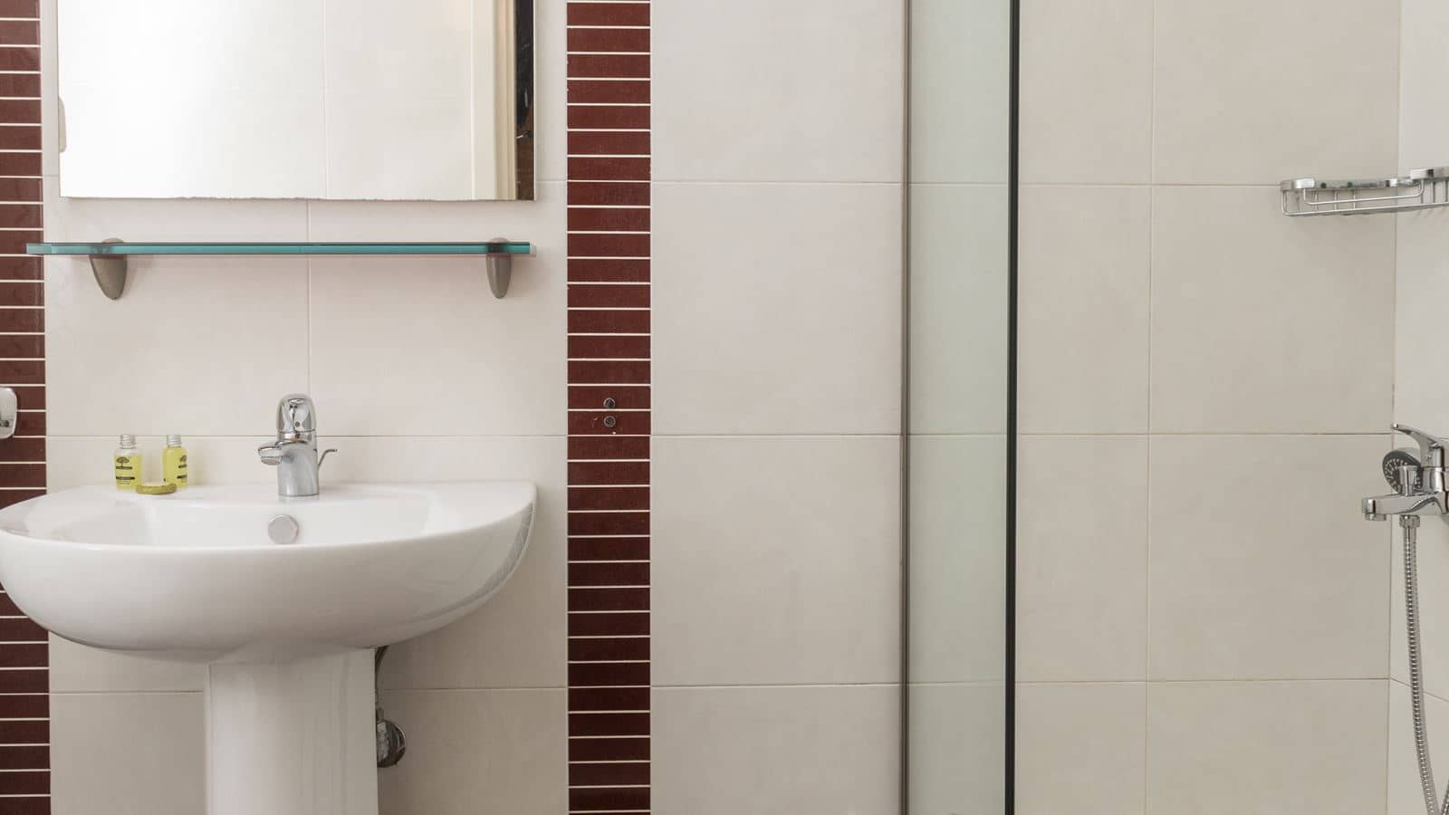 rooms-double-or-twin-standard-room