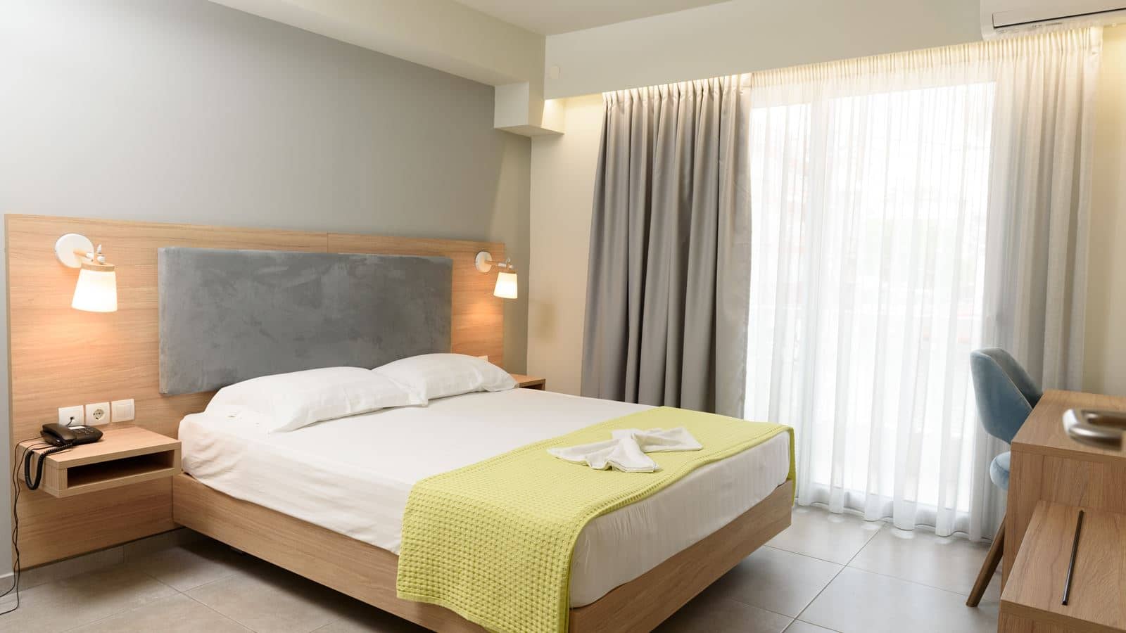 rooms-double-or-twin-premium-room