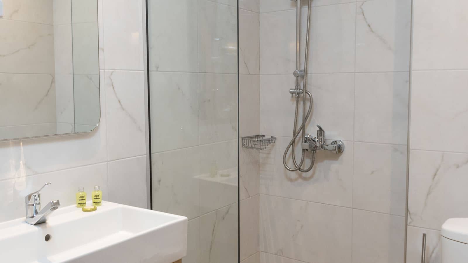 rooms-double-or-twin-premium-room
