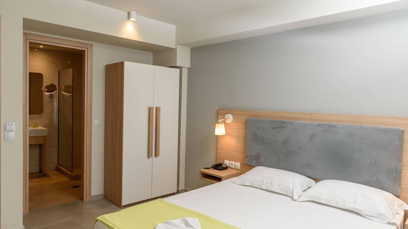 rooms-single-premium-room