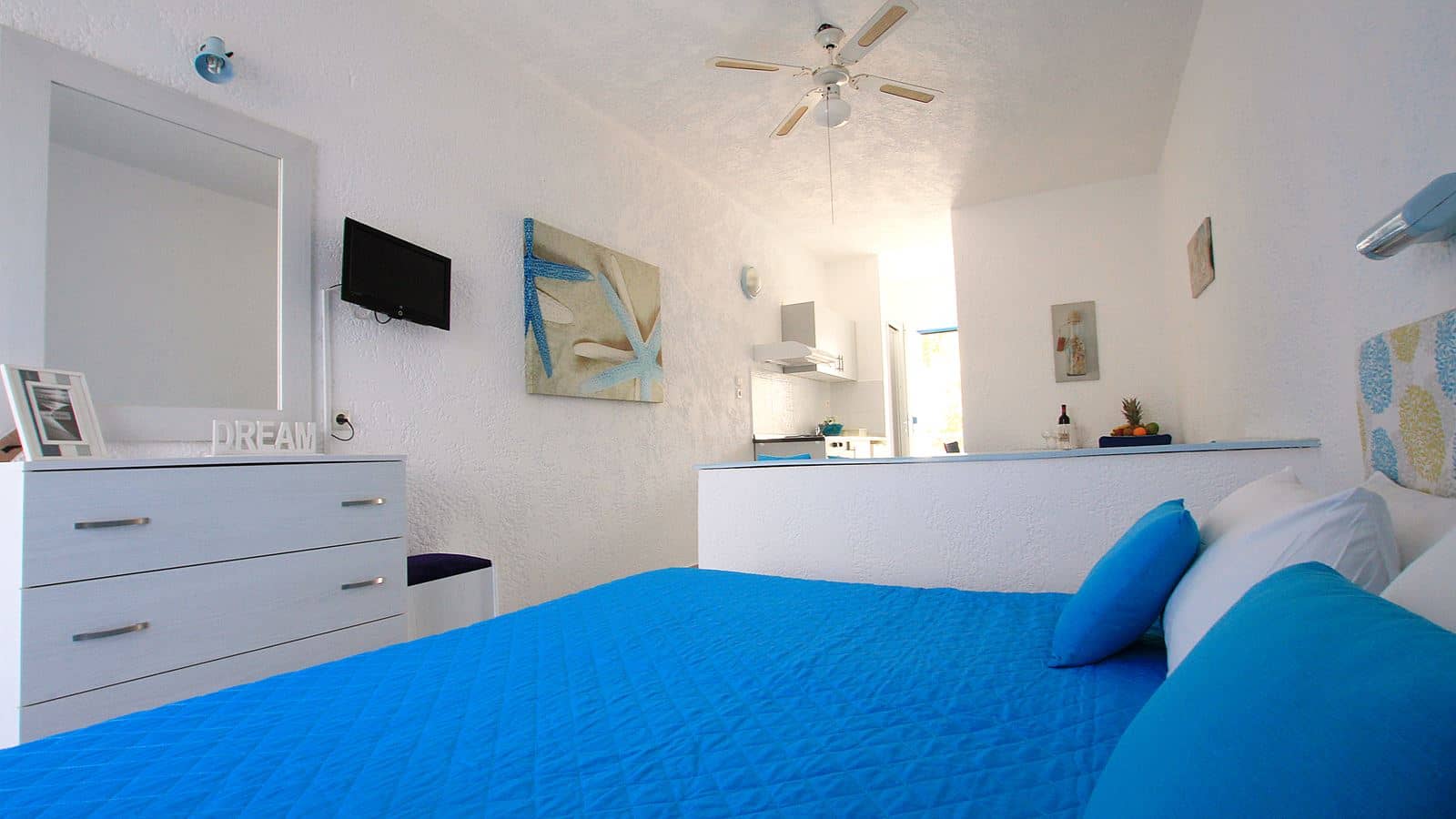 rooms-studio-standard-balcony-or-terrace