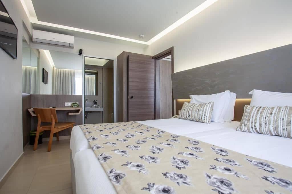 rooms-family-room