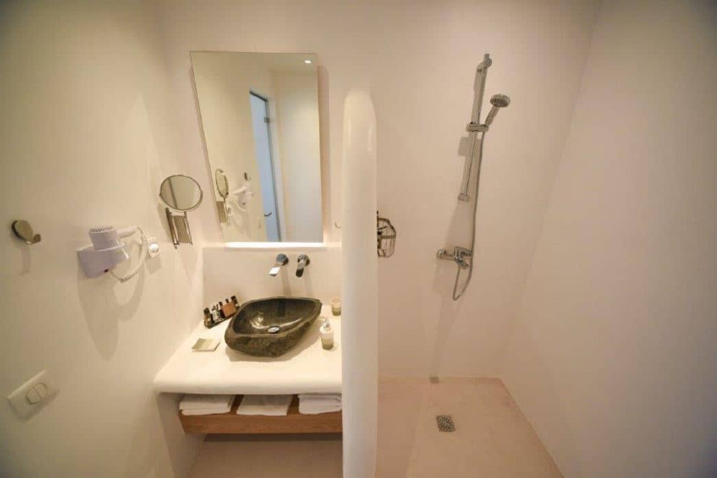 rooms-master-suite-with-plunge-pool
