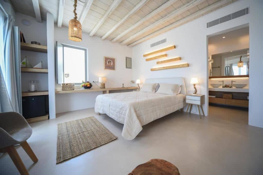 rooms-superior-suite-with-jetted-tub--sea-view