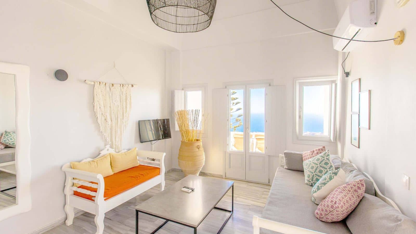 rooms-grand-suite-with-seaview-split-level