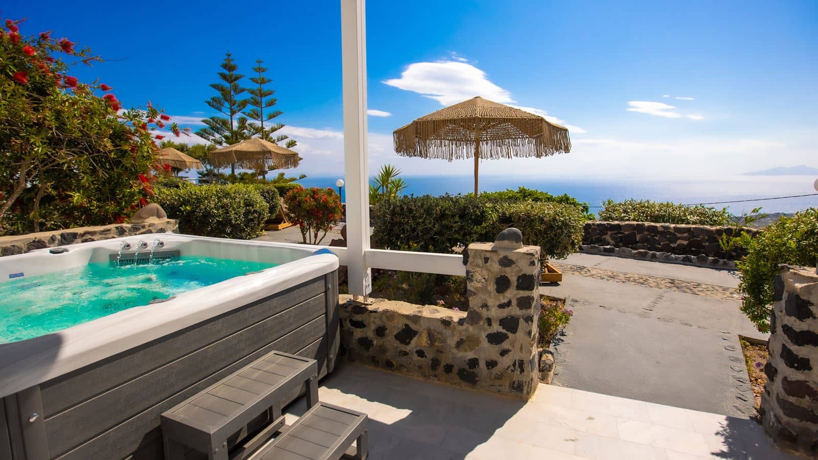rooms-premier-suite-with-hot-tub--seaview