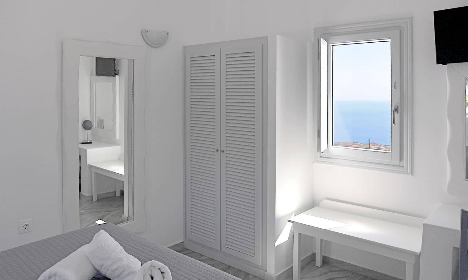 rooms-premium-suite-with-sea-view