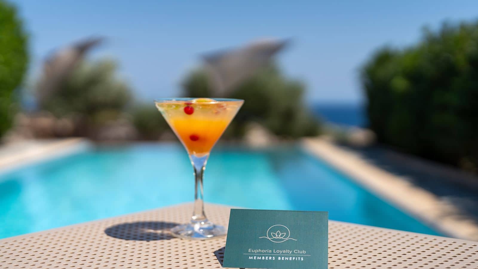 rooms-junior-suite-sea-view-with-private-pool