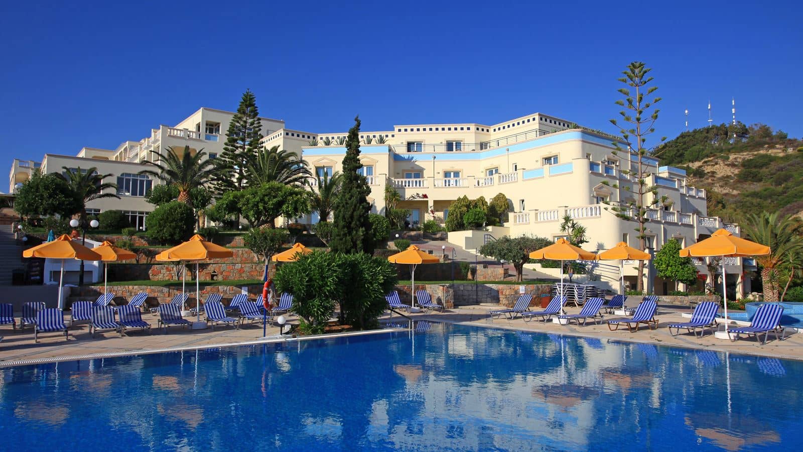 pools-outdoor-pool